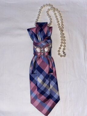 Necktie Necklace-Plaid Silk Neck Tie with Butterfly Brooch - Pink & Navy